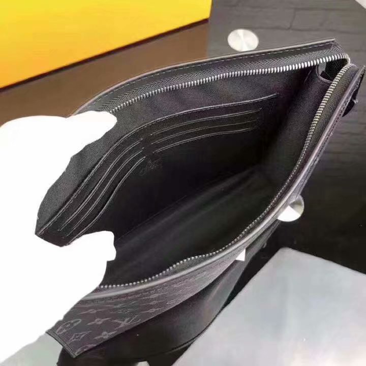 Pochette LV nera