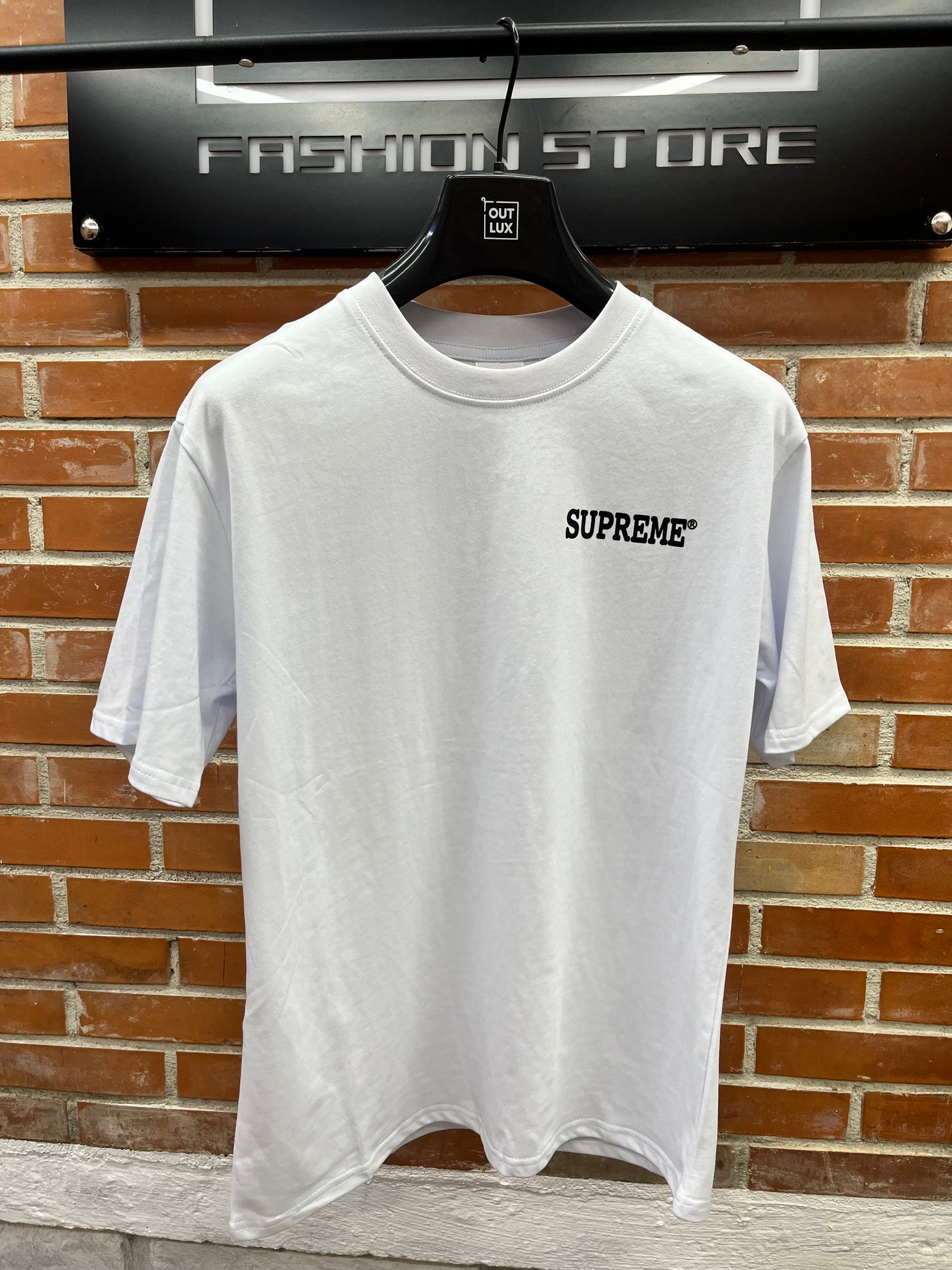 T-Shirt Supreme