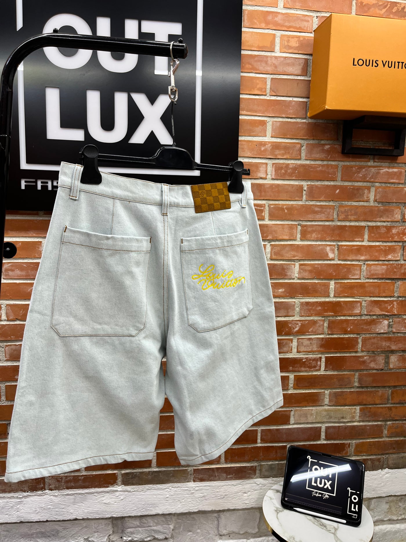Jeans Corto Louis Vuitton