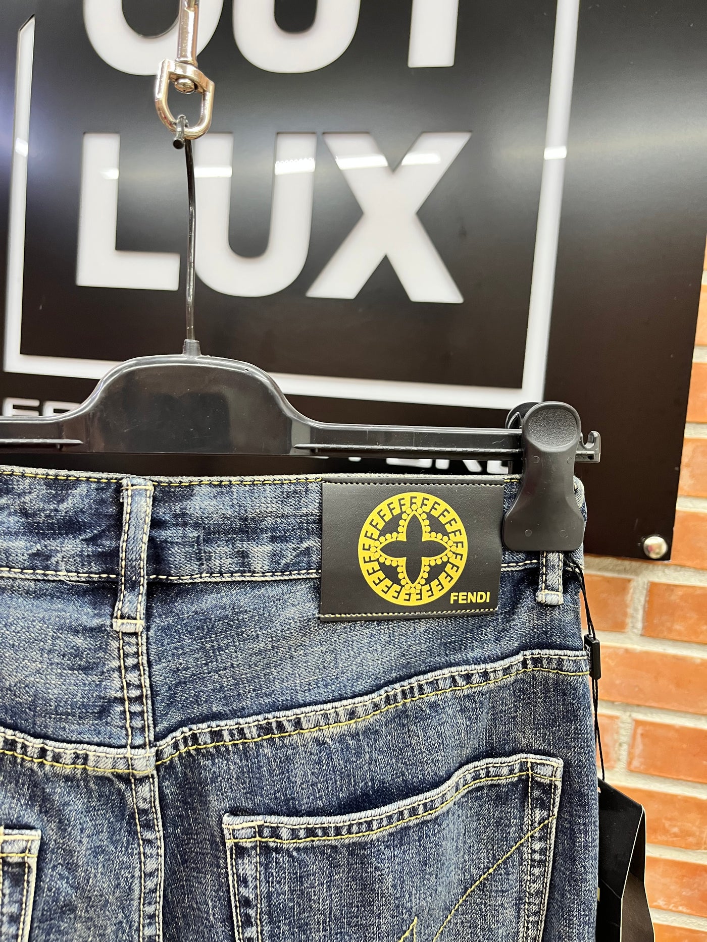 JEANS FENDI