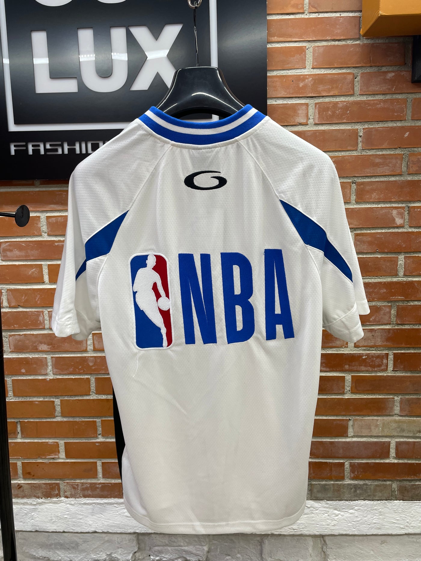 T-SHIRT BALENCIAGA X NBA