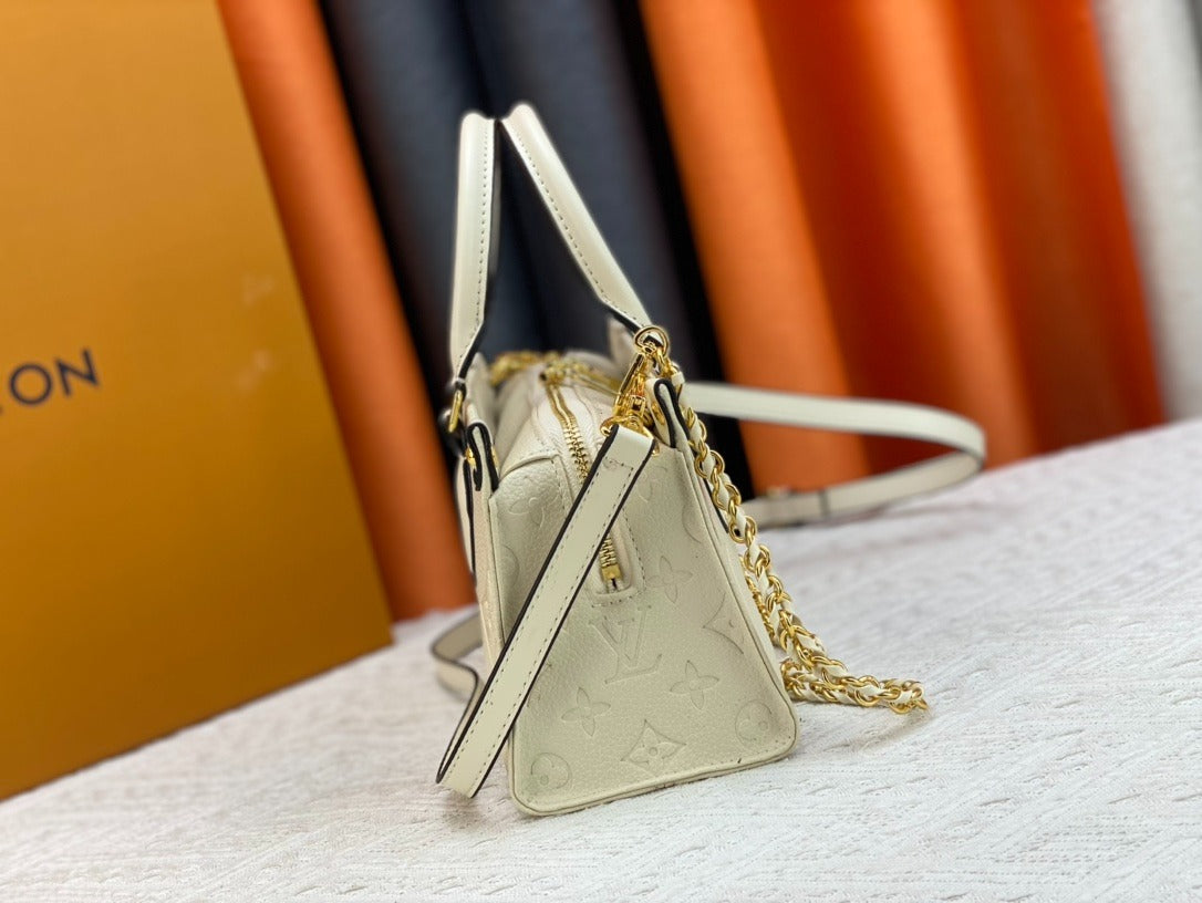 Borsa LV