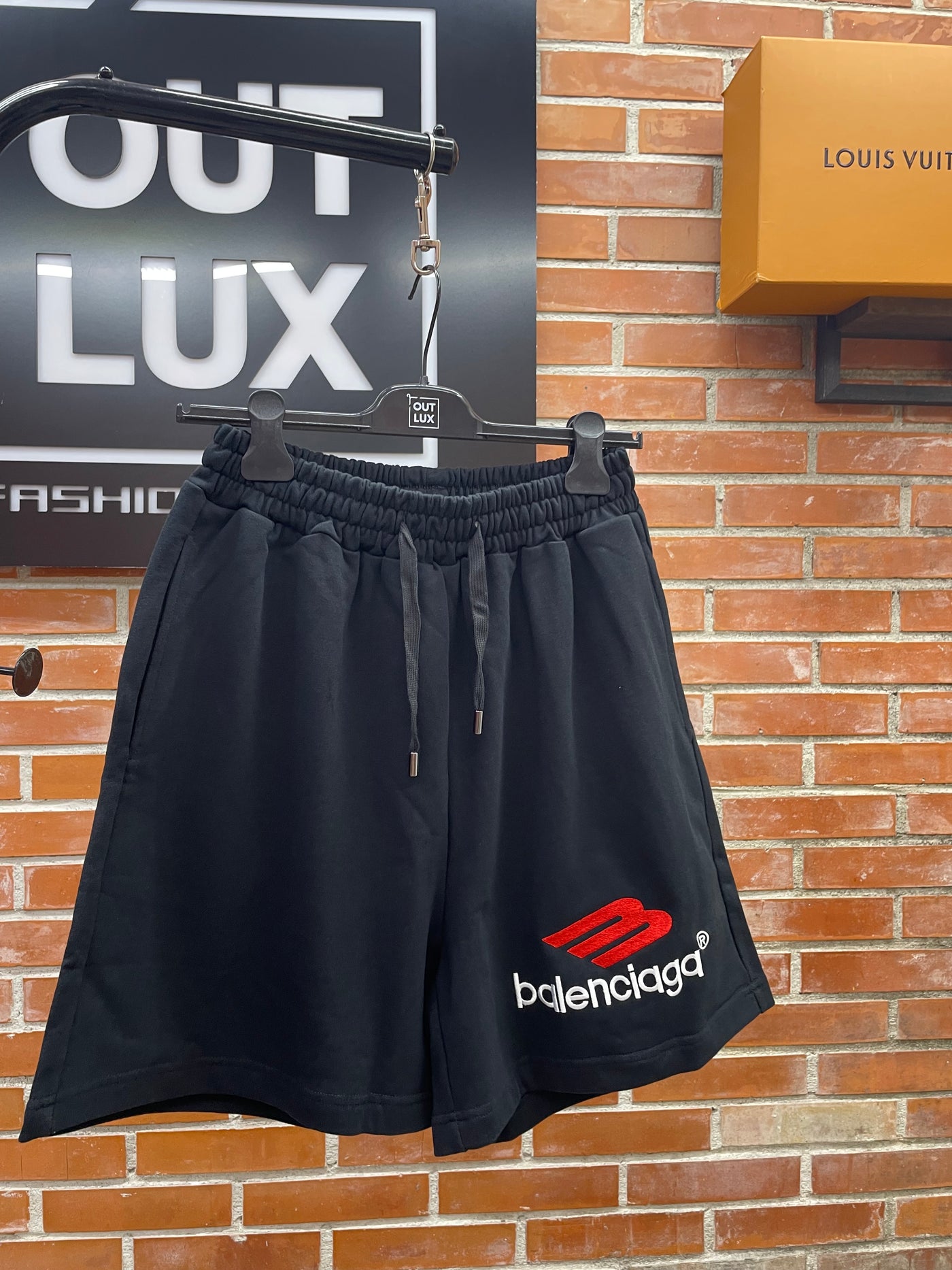 BERMUDA BALENCIAGA