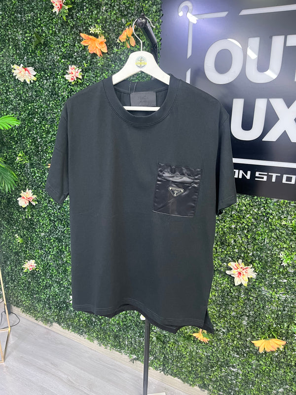 T-SHIRT PRADA