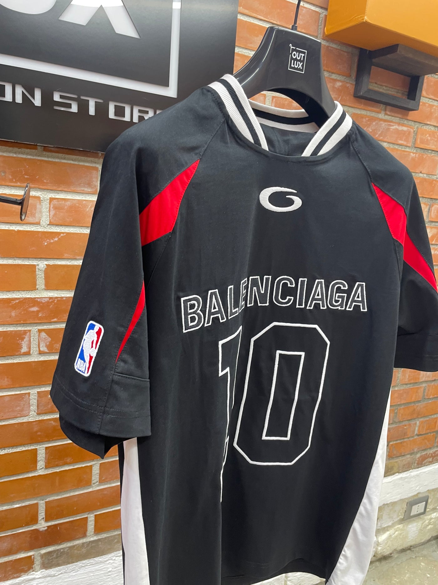 T-SHIRT BALENCIAGA X NBA