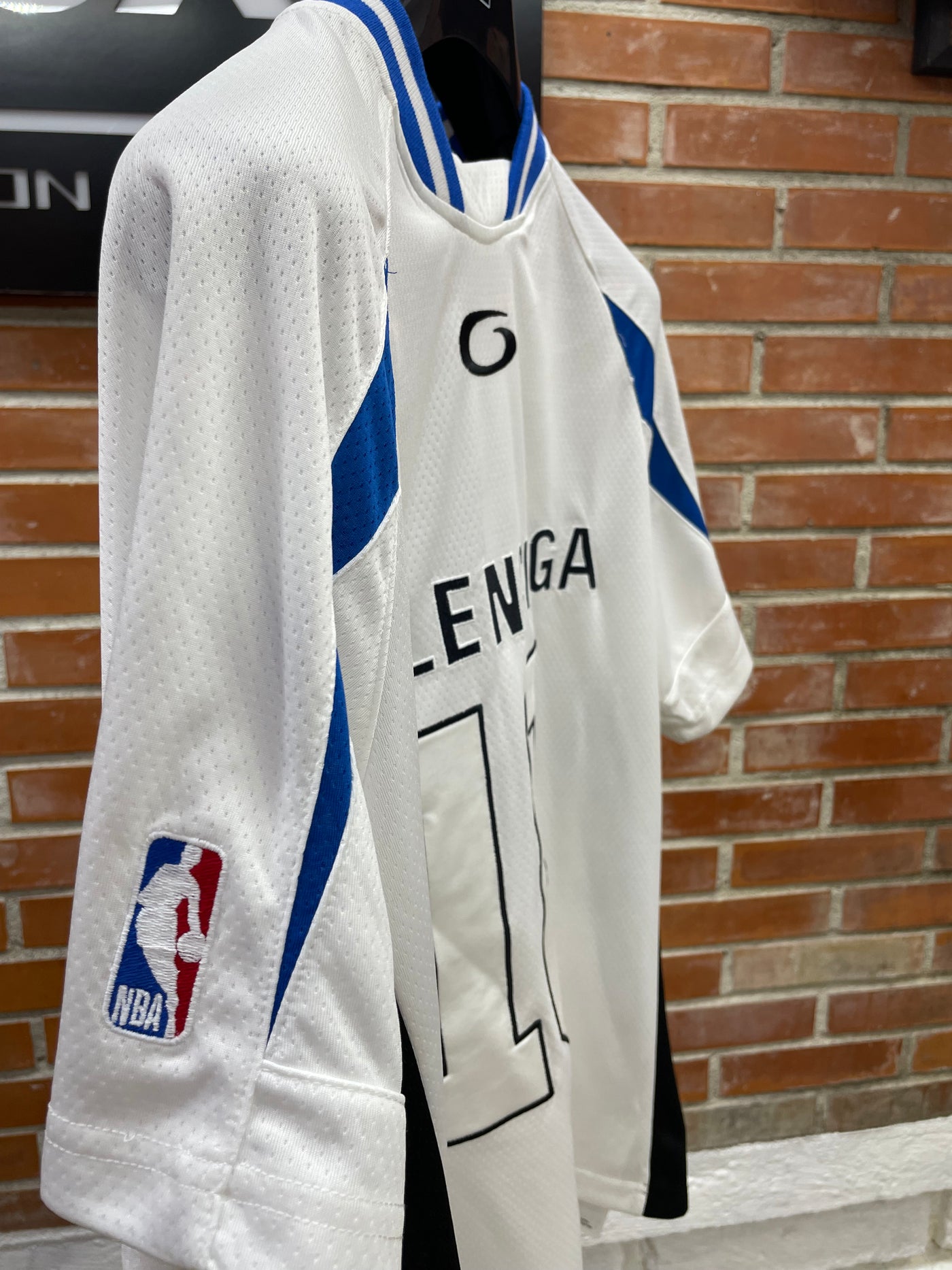 T-SHIRT BALENCIAGA X NBA