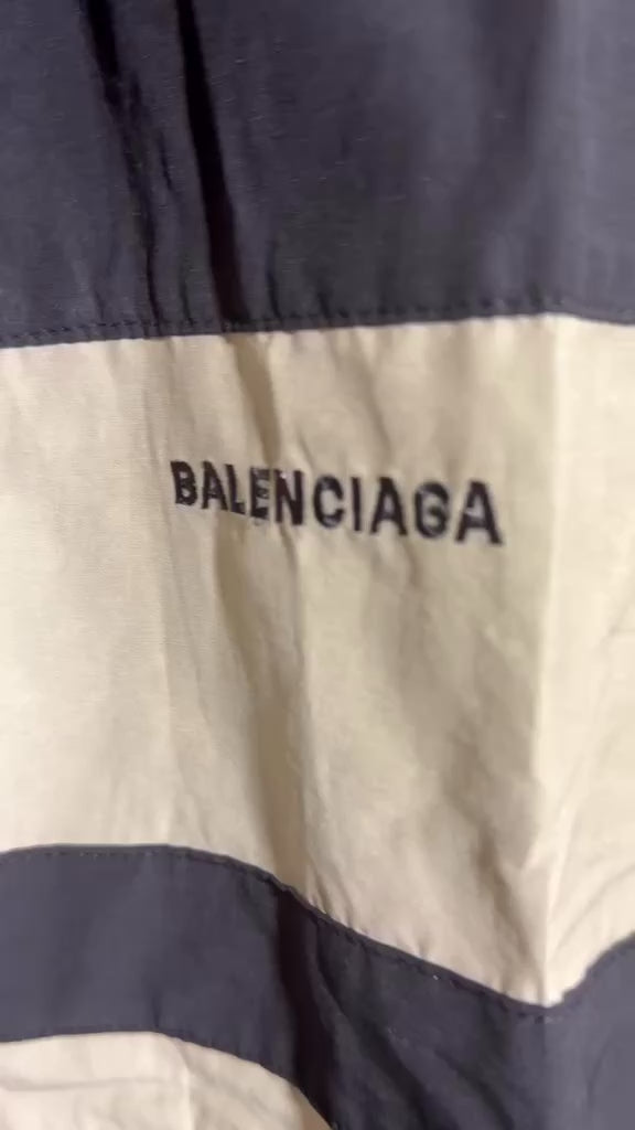ANTIVENTO BALENCIAGA